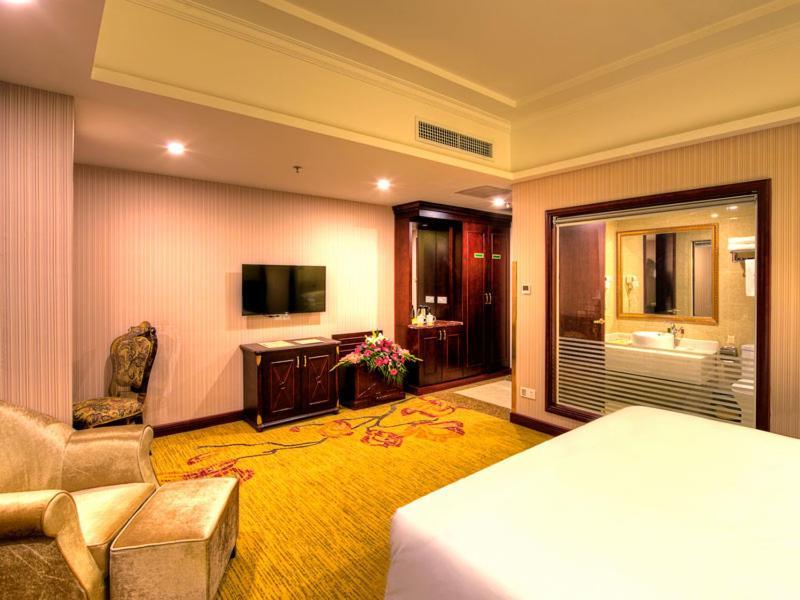 Vienna Hotel Shanghai Happy Valley Songjiang Exterior foto